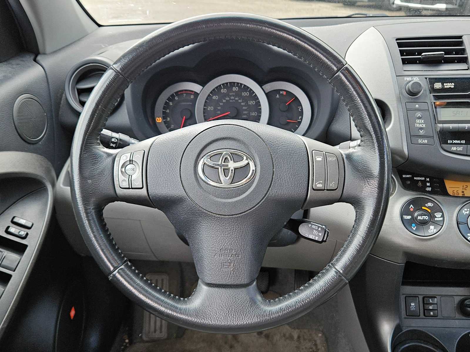 Thumbnail: 2011 Toyota RAV4 - 18