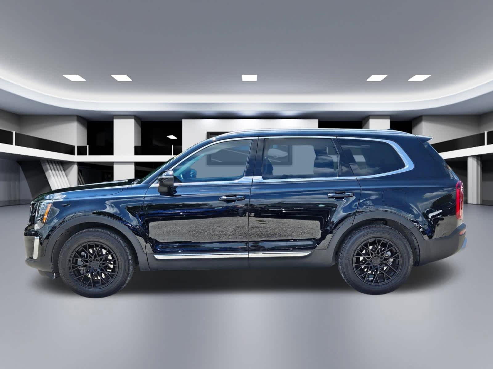 Thumbnail: 2022 Kia Telluride - 2