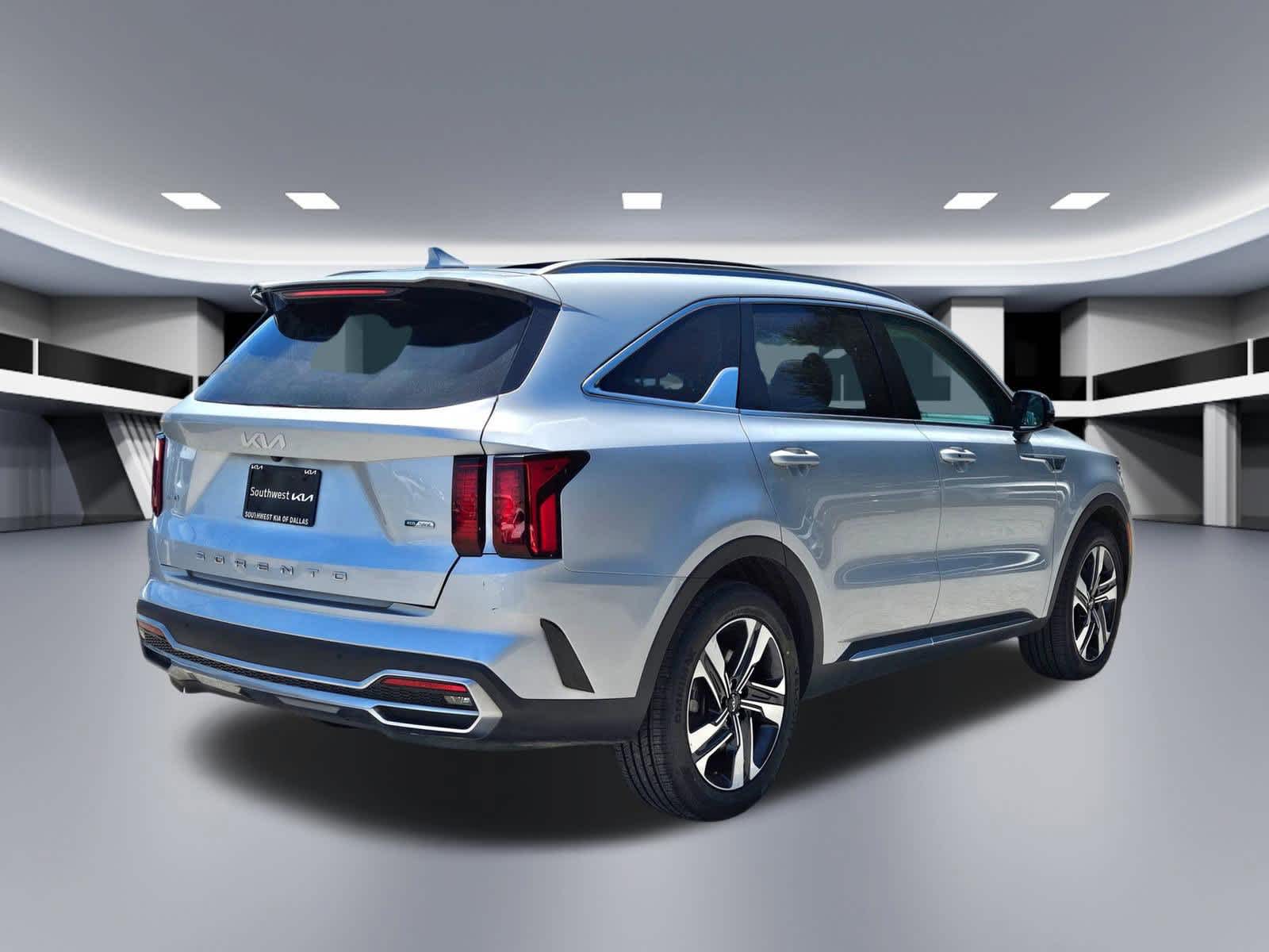 Thumbnail: 2022 Kia Sorento - 5