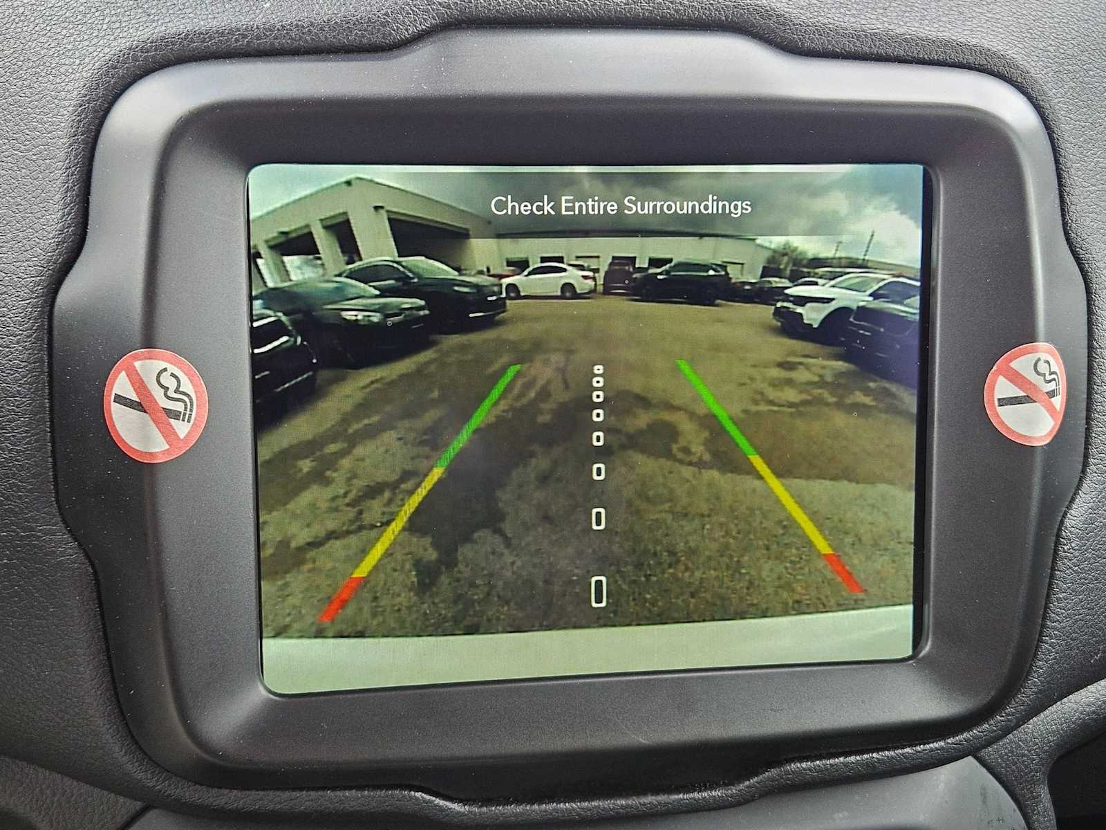 Thumbnail: 2023 Jeep Renegade - 25