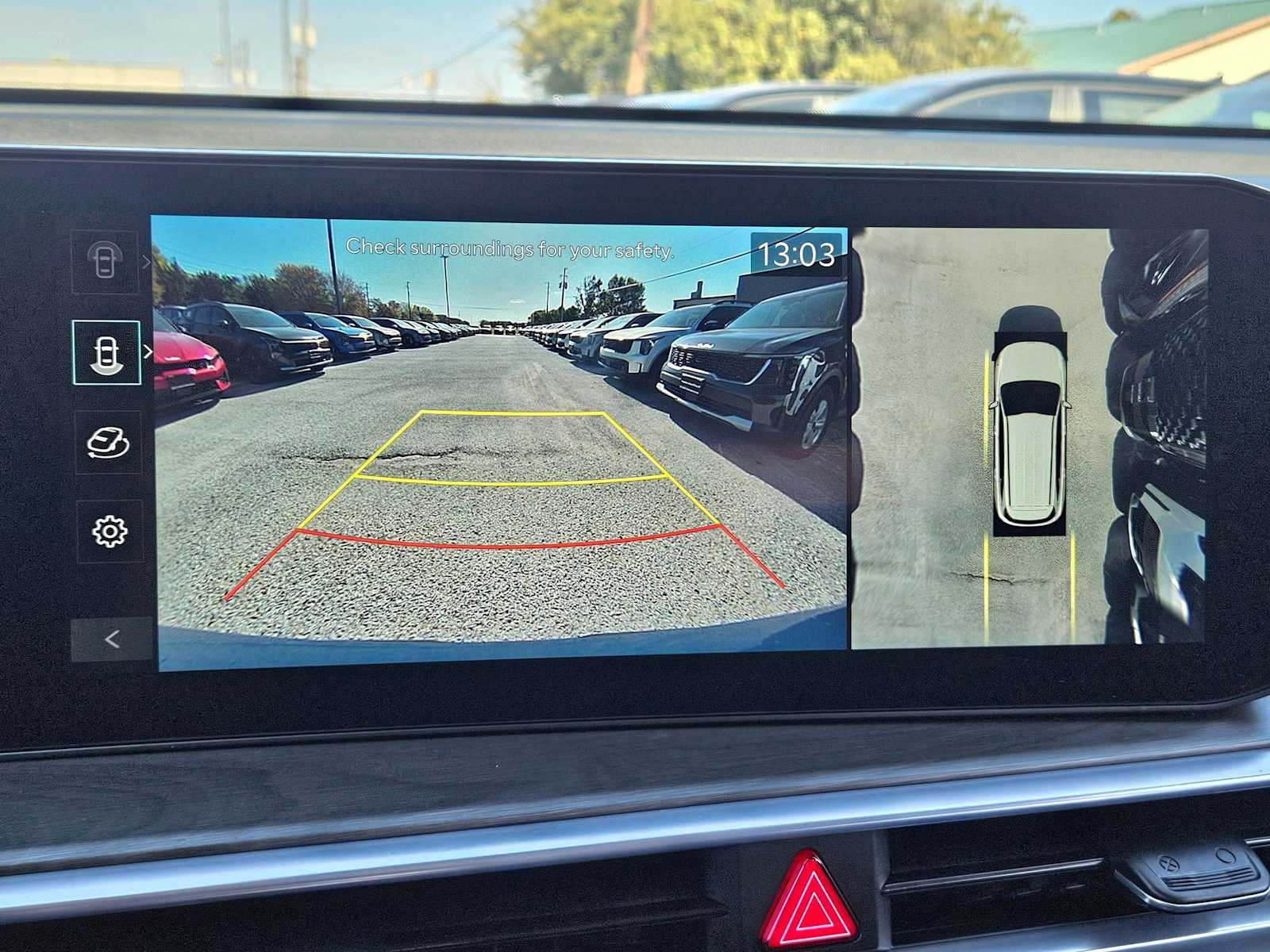 Thumbnail: 2024 Kia Sorento - 30