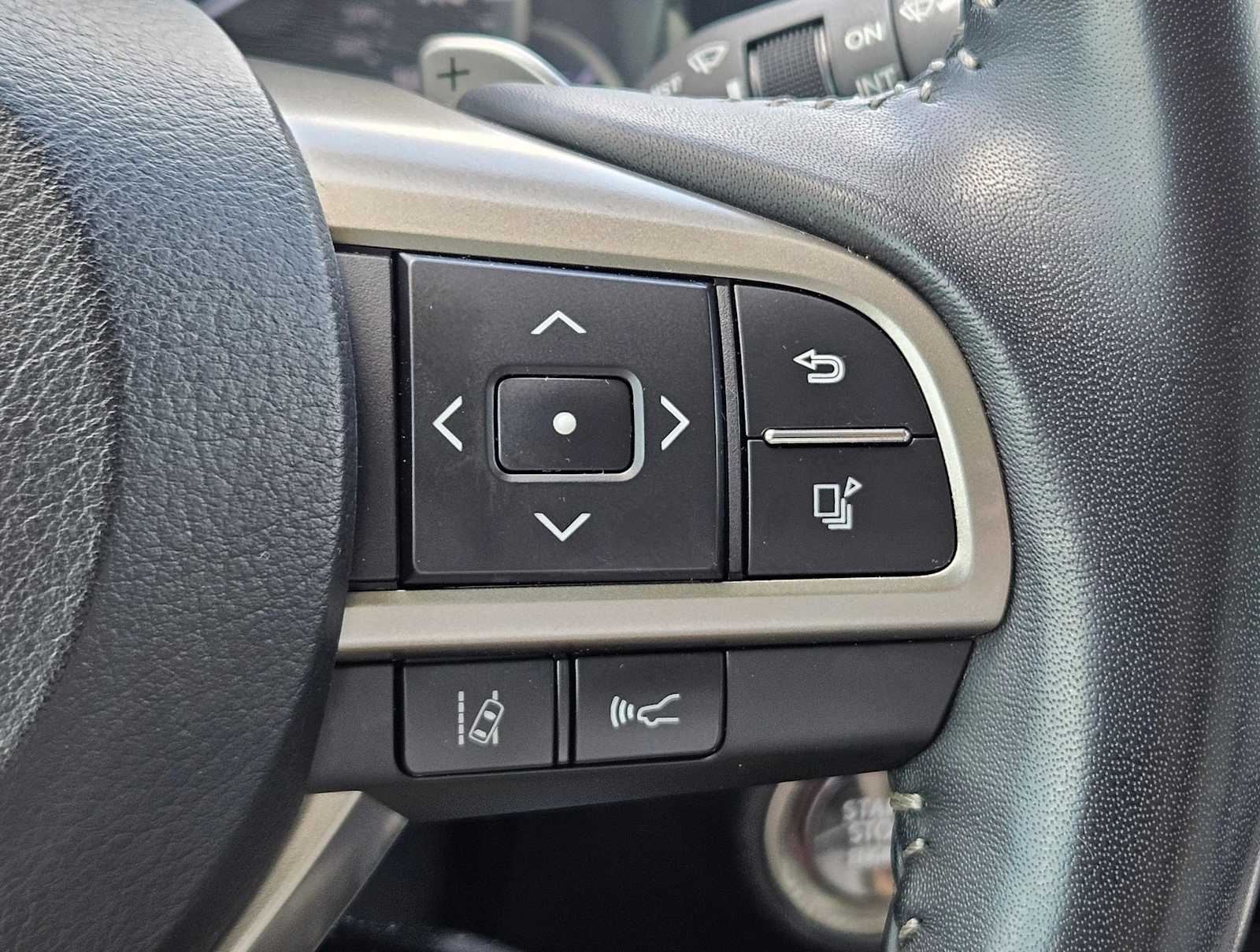 Thumbnail: 2021 Lexus RX - 16