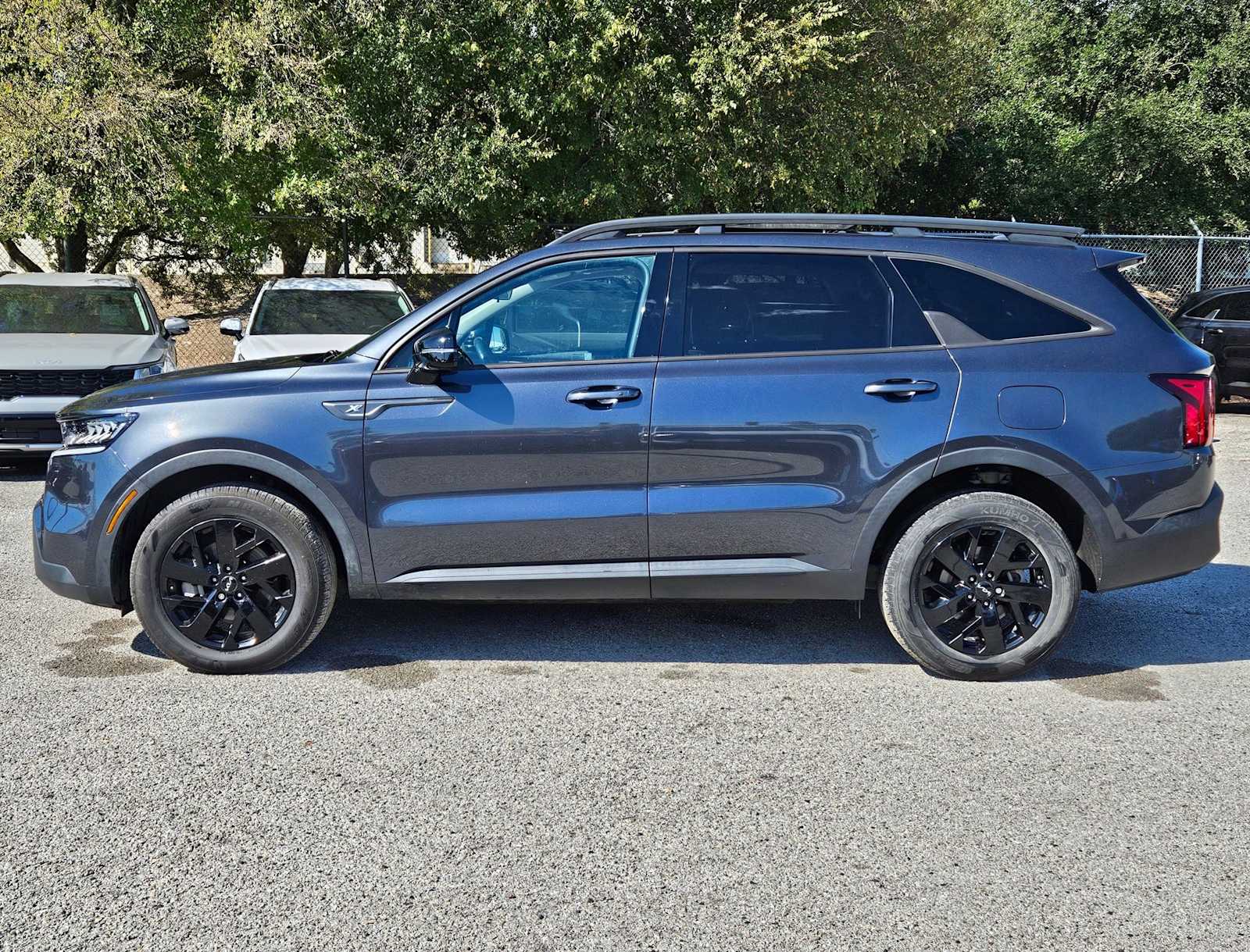 Thumbnail: 2023 Kia Sorento - 2