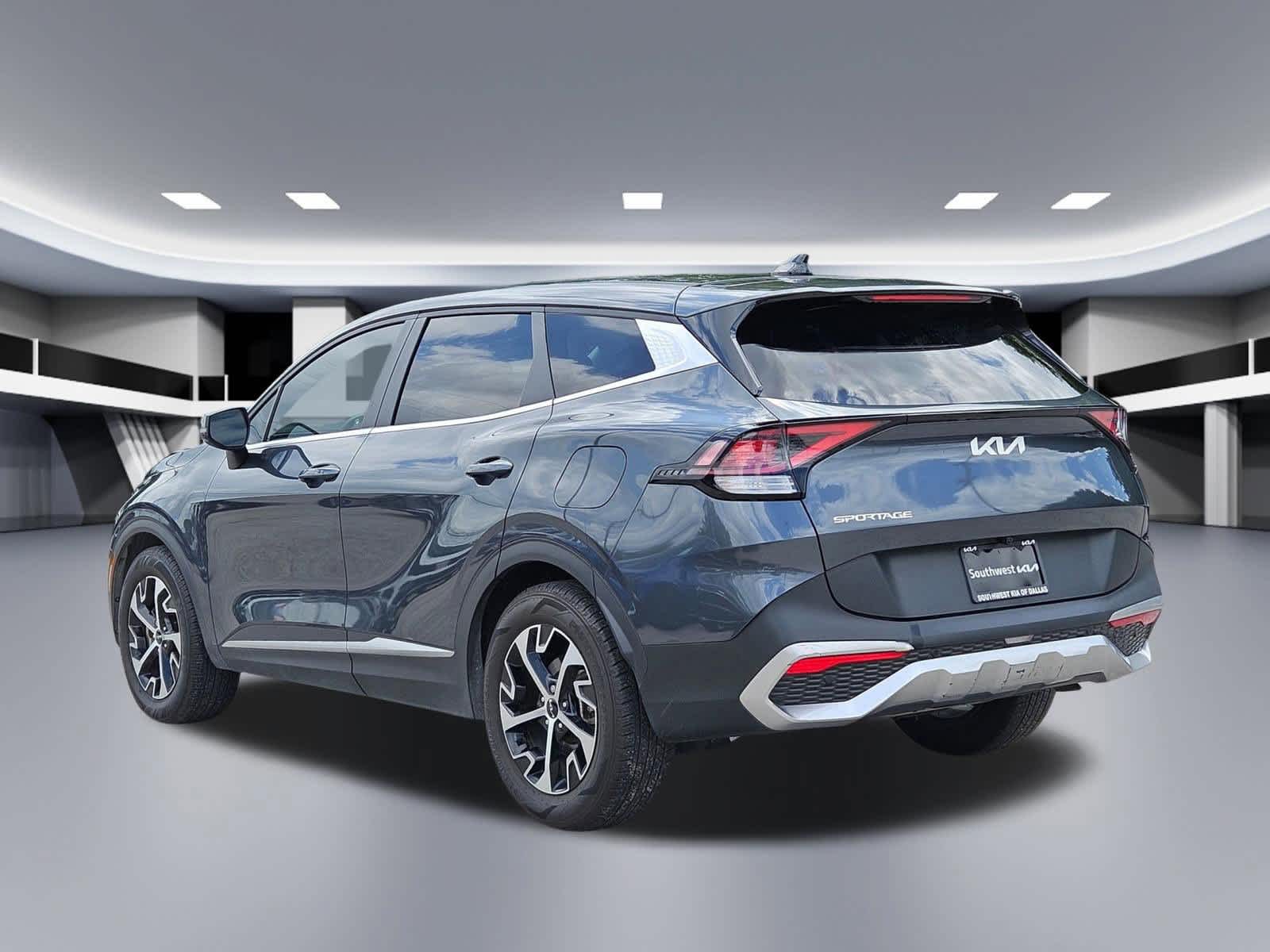 Thumbnail: 2023 Kia Sportage - 3