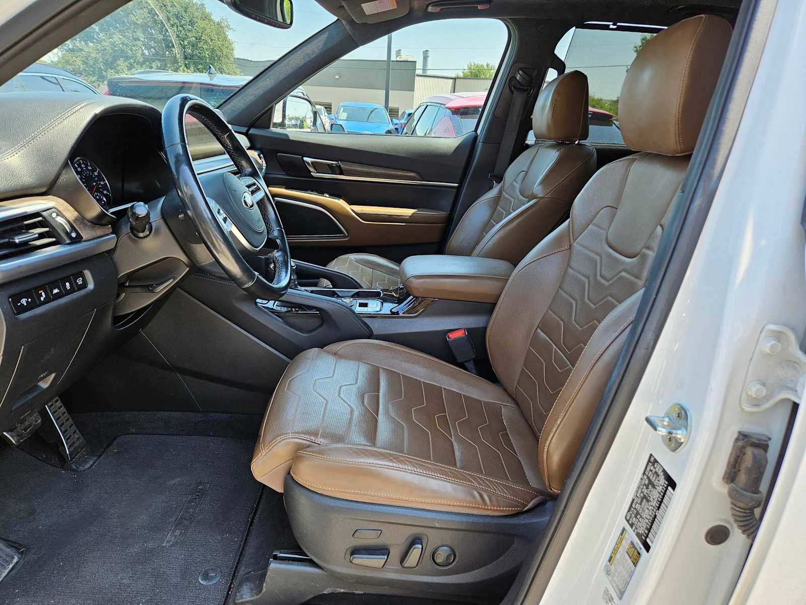 Thumbnail: 2020 Kia Telluride - 13