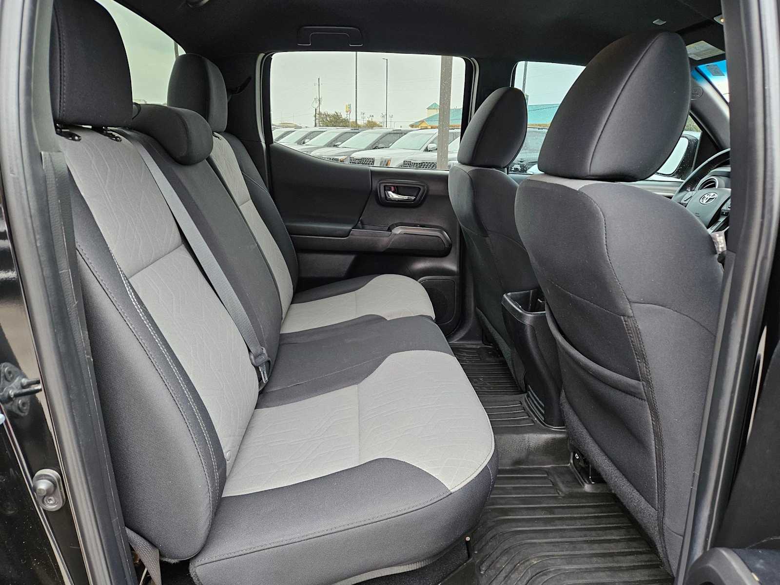 Thumbnail: 2022 Toyota Tacoma - 21