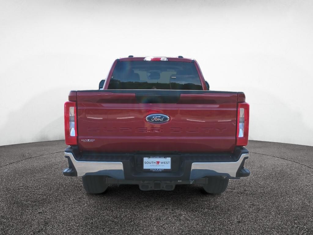 New 2026 Ford F-250 XLT Truck Crew Cab