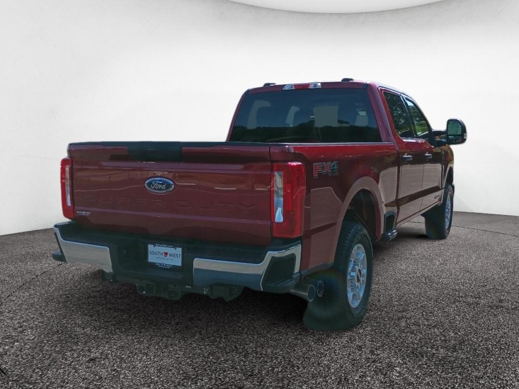 New 2026 Ford F-250 XLT Truck Crew Cab
