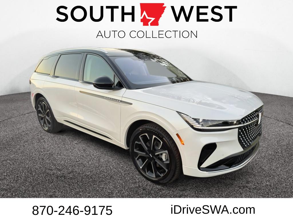 2026 Lincoln Nautilus Reserve's photo