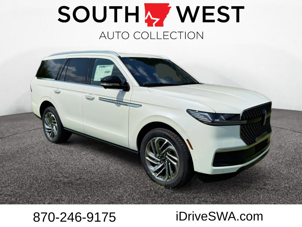 2025 Lincoln Navigator Reserve's photo