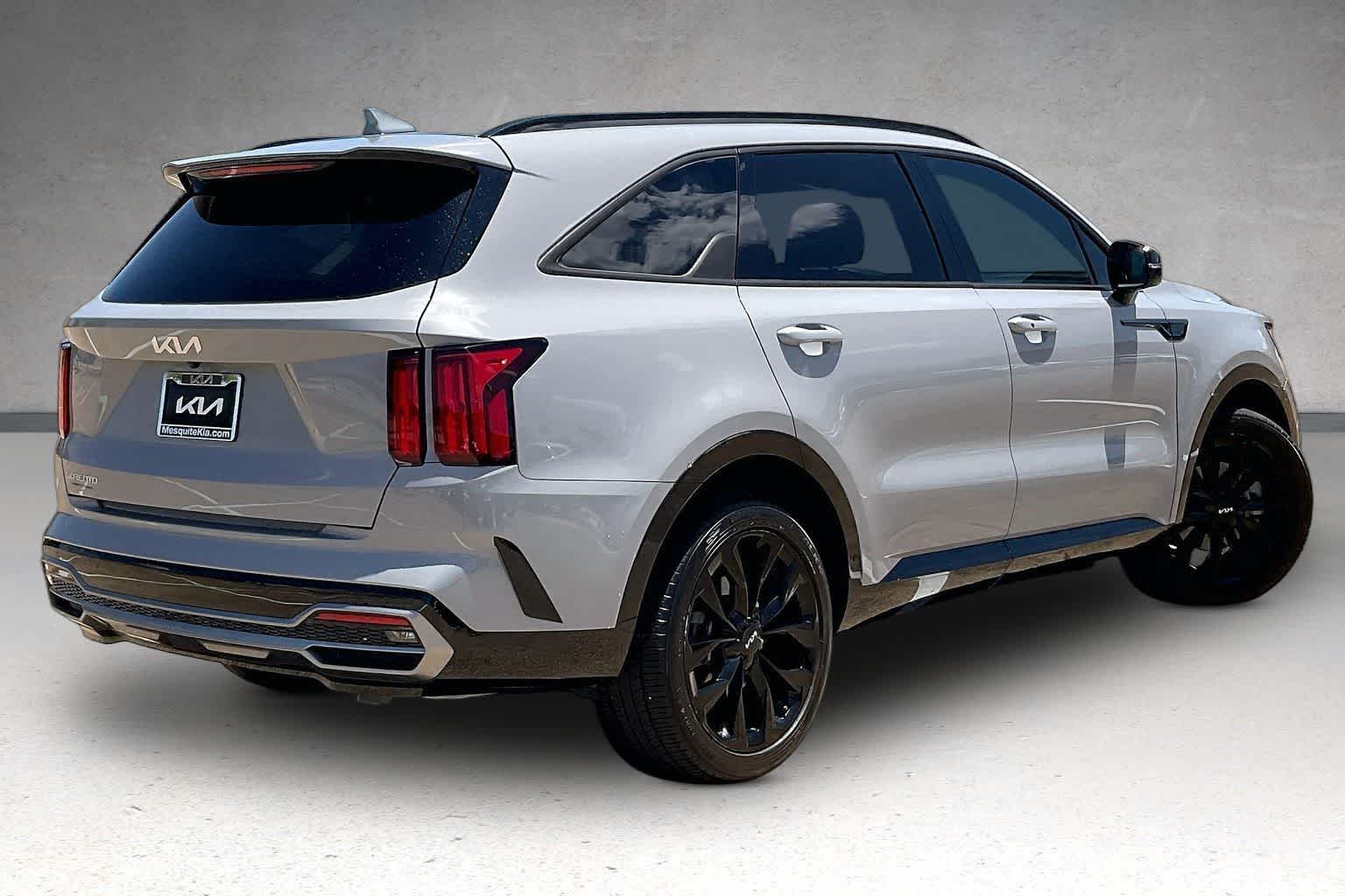 Thumbnail: 2023 Kia Sorento - 20
