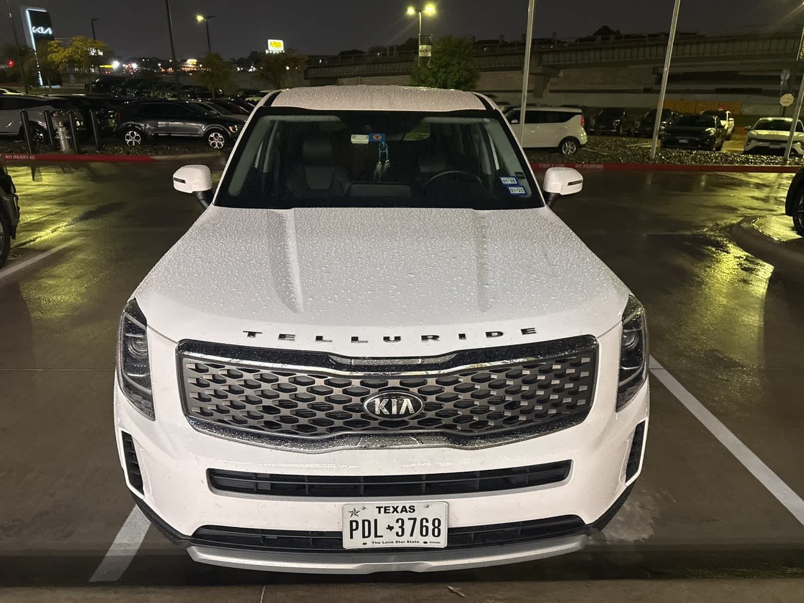 2021 Kia Telluride LX photo 2