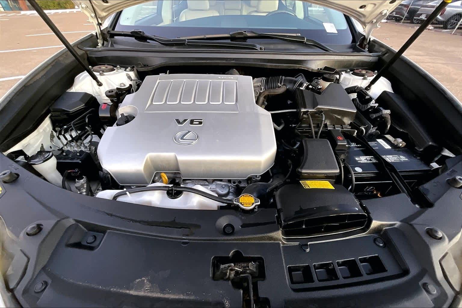 Thumbnail: 2013 Lexus ES - 9