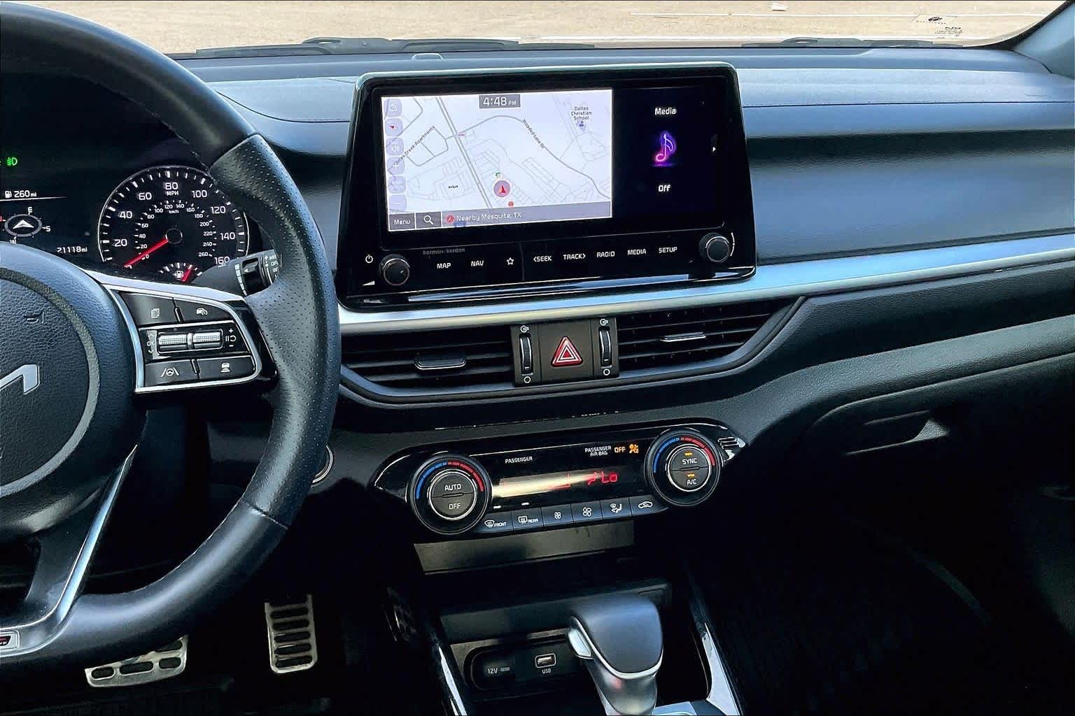 Thumbnail: 2024 Kia Forte - 15