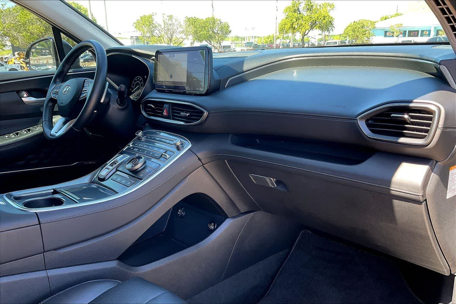 Thumbnail: 2023 Hyundai Santa Fe - 22