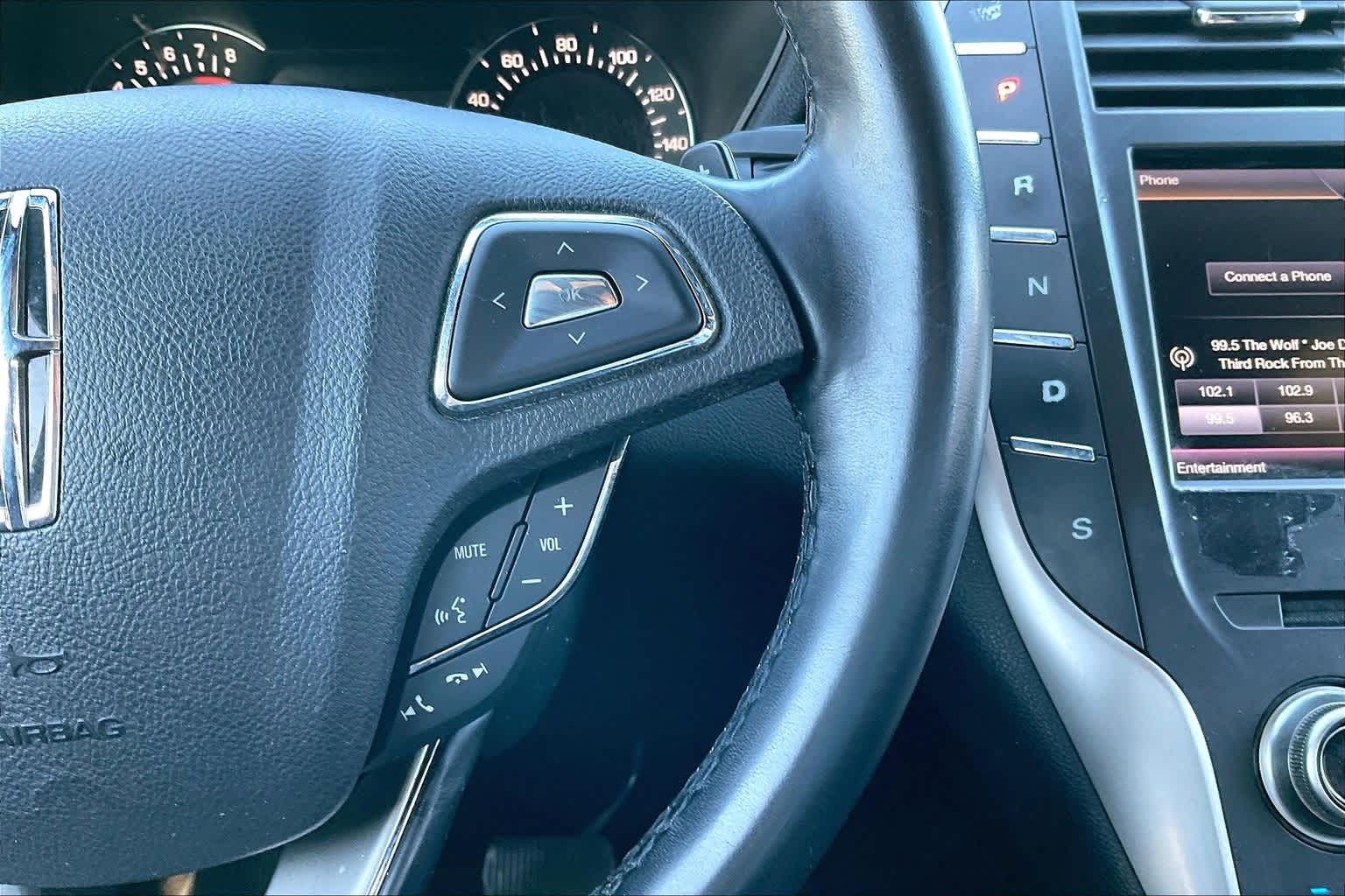 Thumbnail: 2015 Lincoln MKC - 25