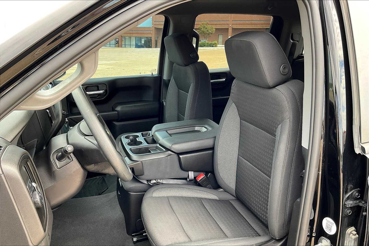 Thumbnail: 2024 Chevrolet Silverado 1500 - 11