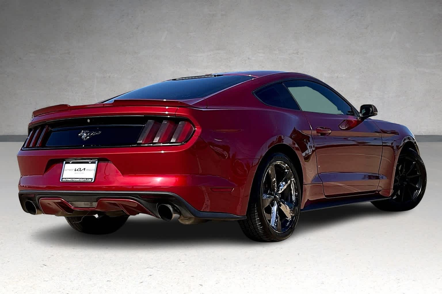 2015 Ford Mustang  21