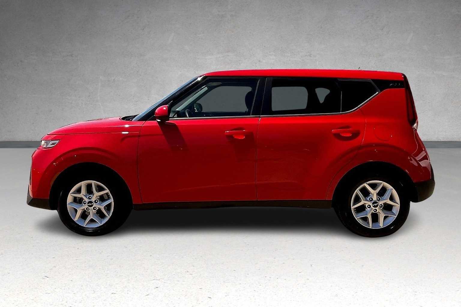 Thumbnail: 2022 Kia Soul - 3