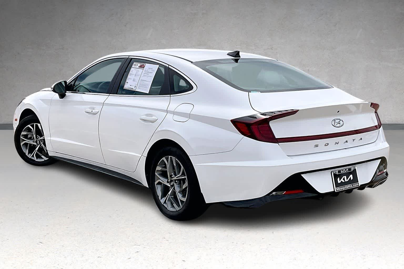 Thumbnail: 2023 Hyundai Sonata - 4