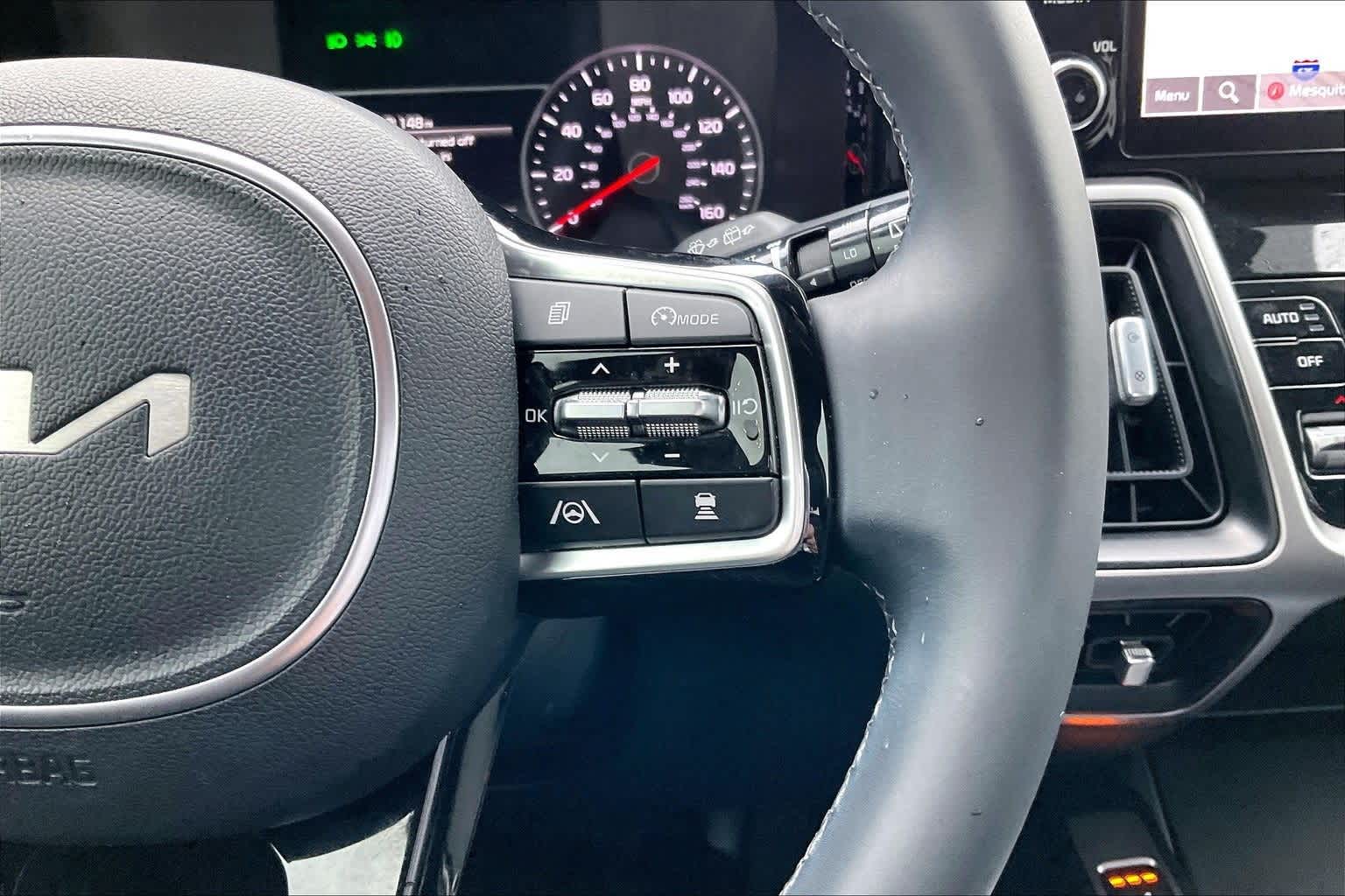 Thumbnail: 2023 Kia Sorento - 24