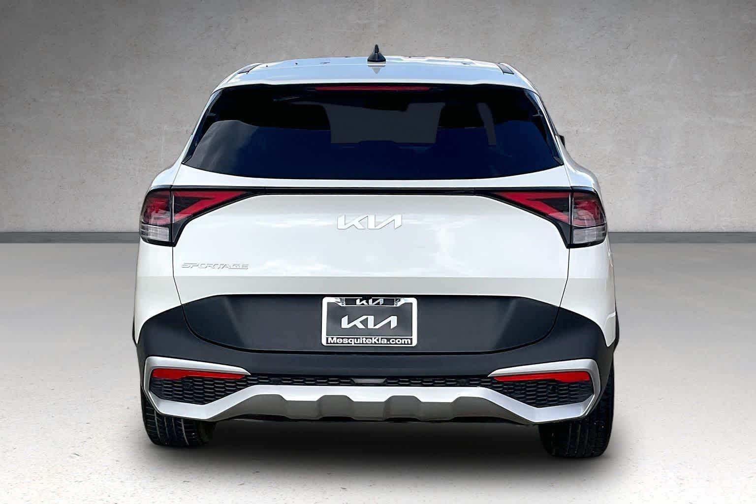Thumbnail: 2023 Kia Sportage - 5