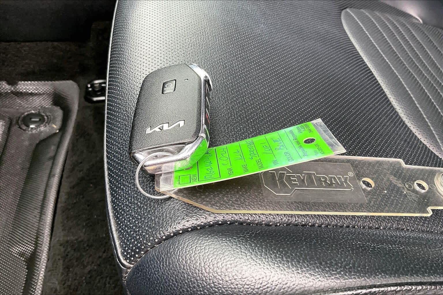 Thumbnail: 2024 Kia Sportage - 18