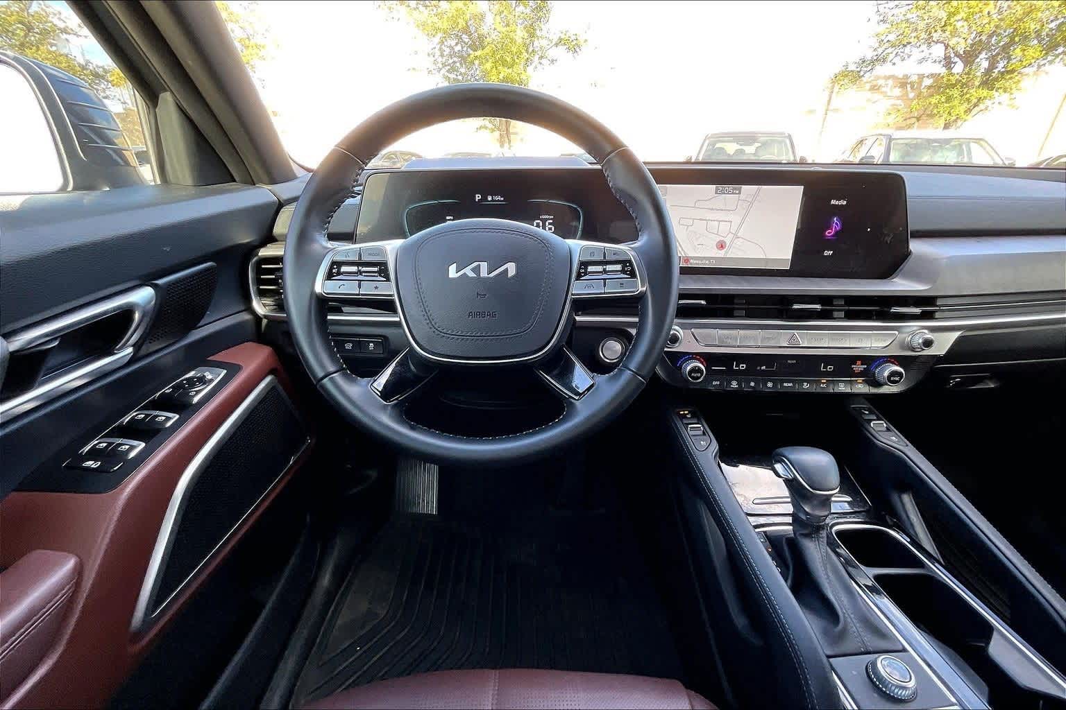 Thumbnail: 2023 Kia Telluride - 13