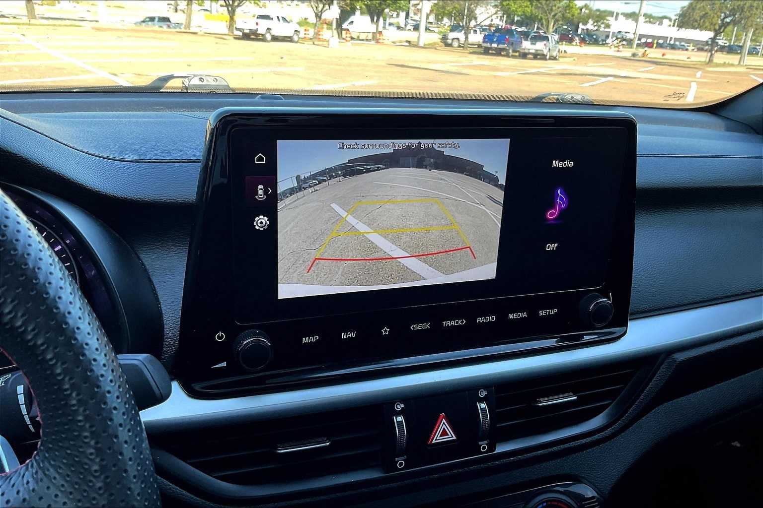 Thumbnail: 2023 Kia Forte - 26