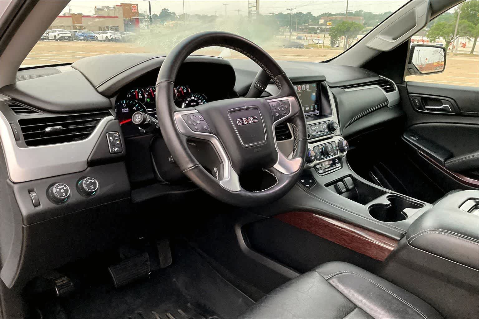 Thumbnail: 2017 GMC Yukon - 2