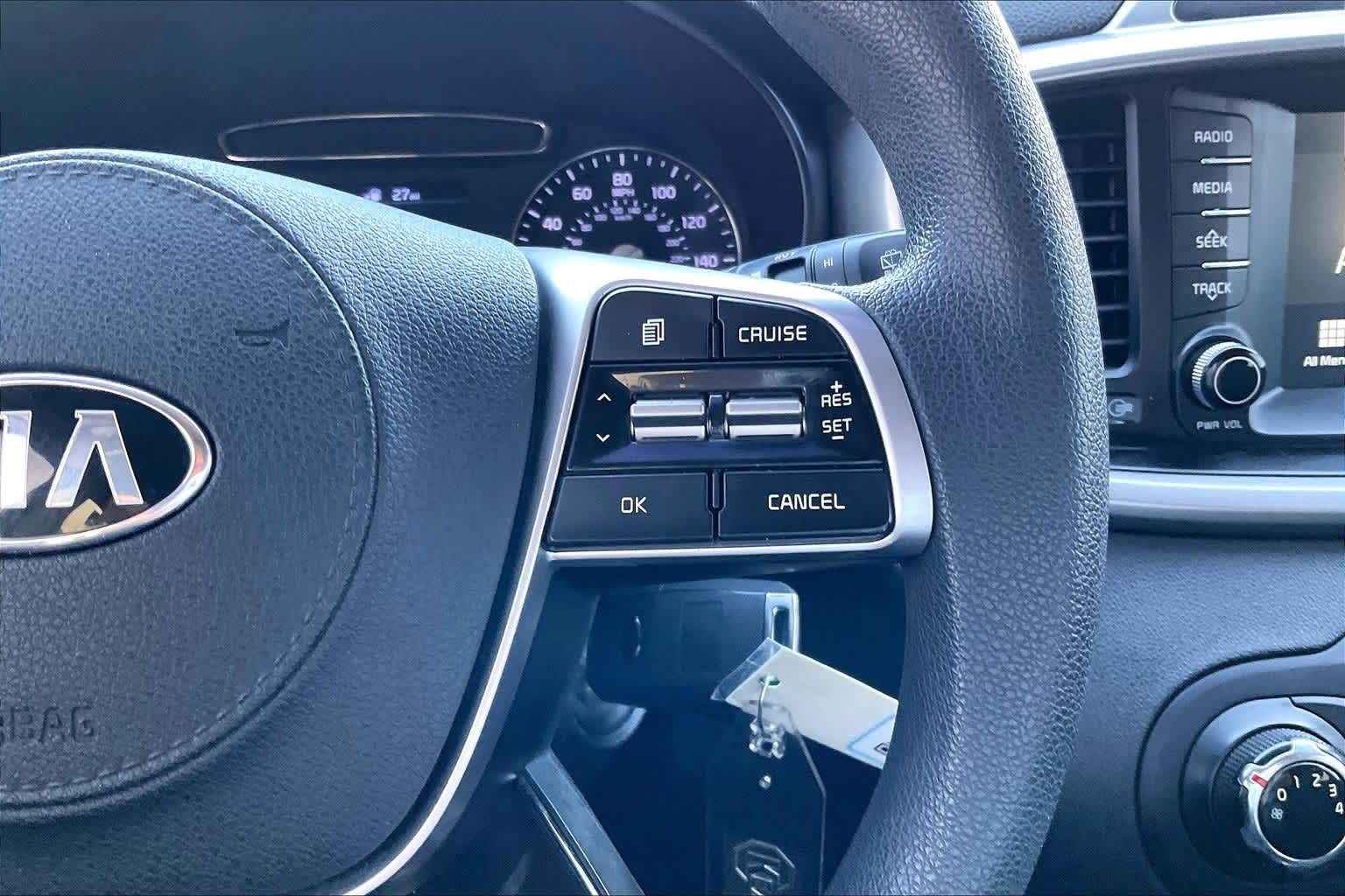 Thumbnail: 2020 Kia Sorento - 25