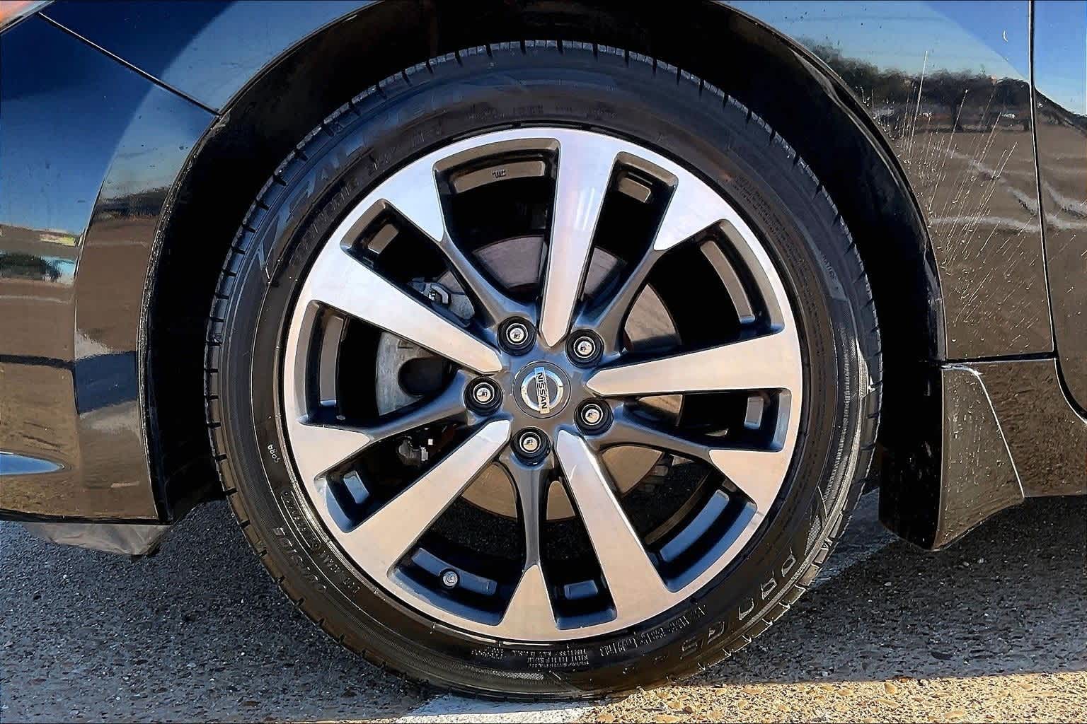 Thumbnail: 2017 Nissan Altima - 8