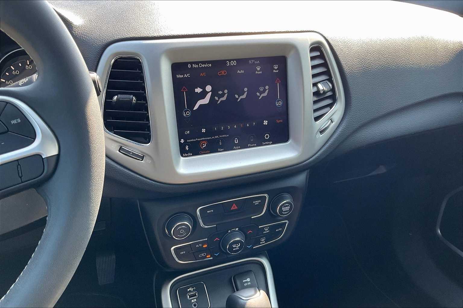 Thumbnail: 2021 Jeep Compass - 15