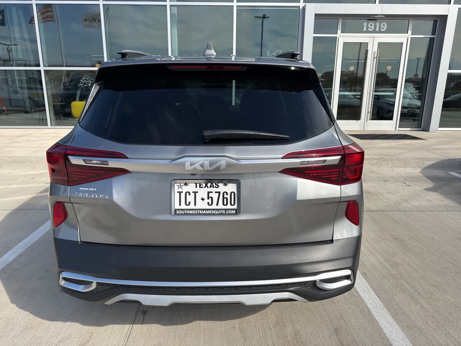 Thumbnail: 2023 Kia Seltos - 5