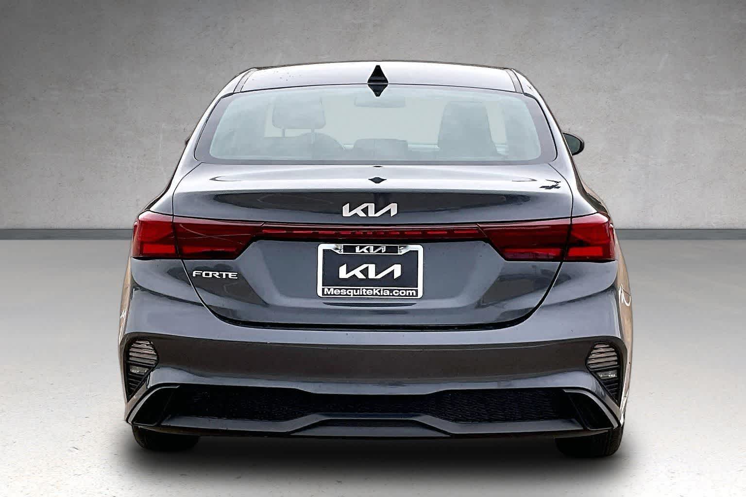 Thumbnail: 2024 Kia Forte - 5