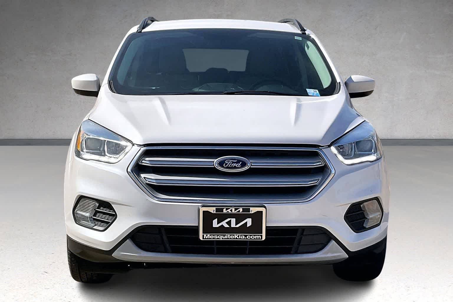 Thumbnail: 2019 Ford Escape - 6