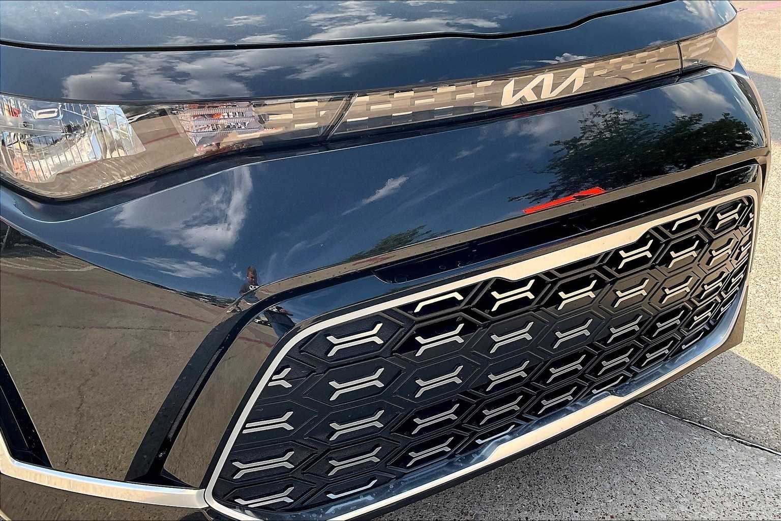 Thumbnail: 2025 Kia Soul - 33