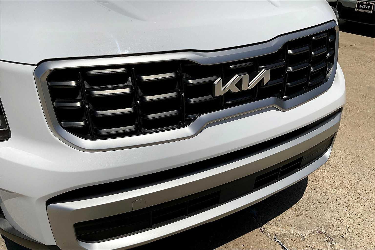 Thumbnail: 2024 Kia Telluride - 32