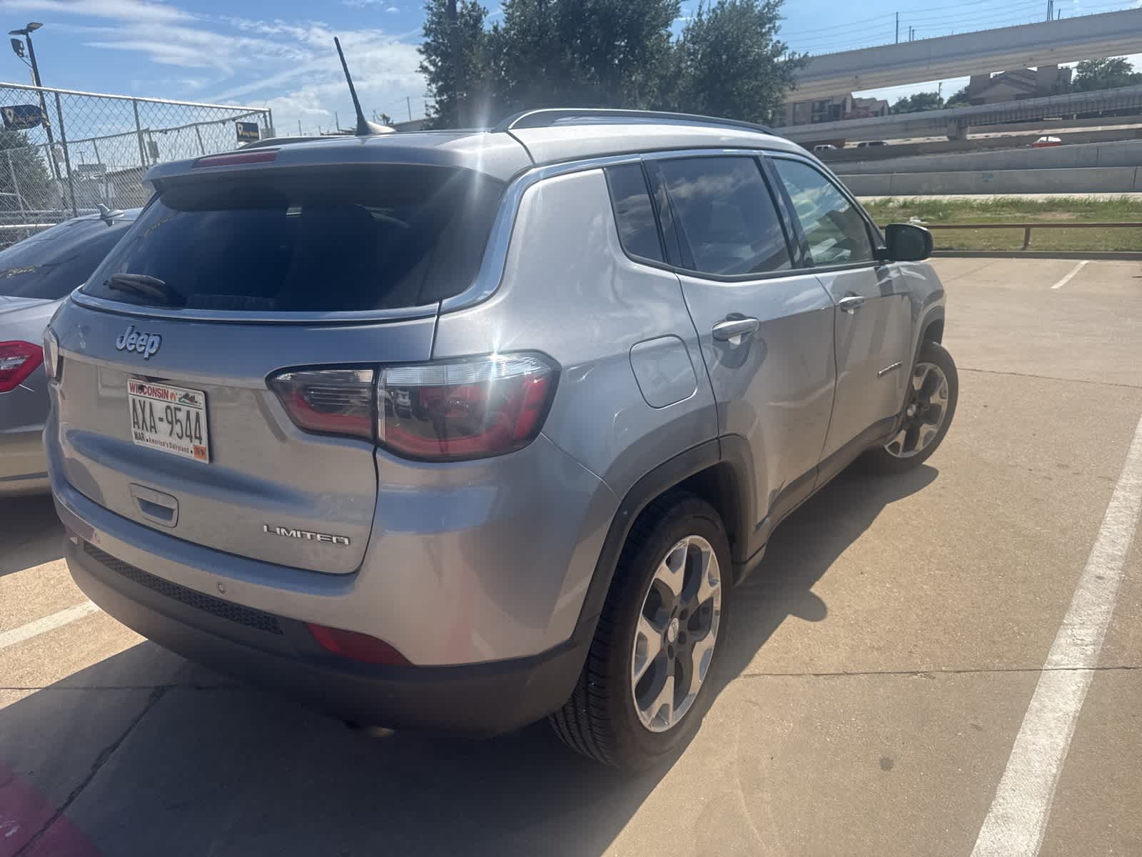 Thumbnail: 2018 Jeep Compass - 3
