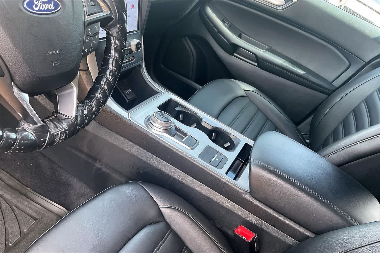 Thumbnail: 2022 Ford Edge - 15