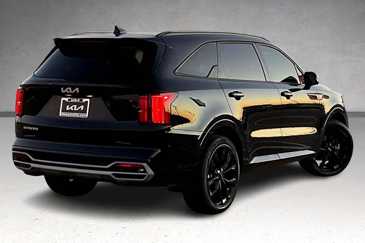 Thumbnail: 2023 Kia Sorento - 20