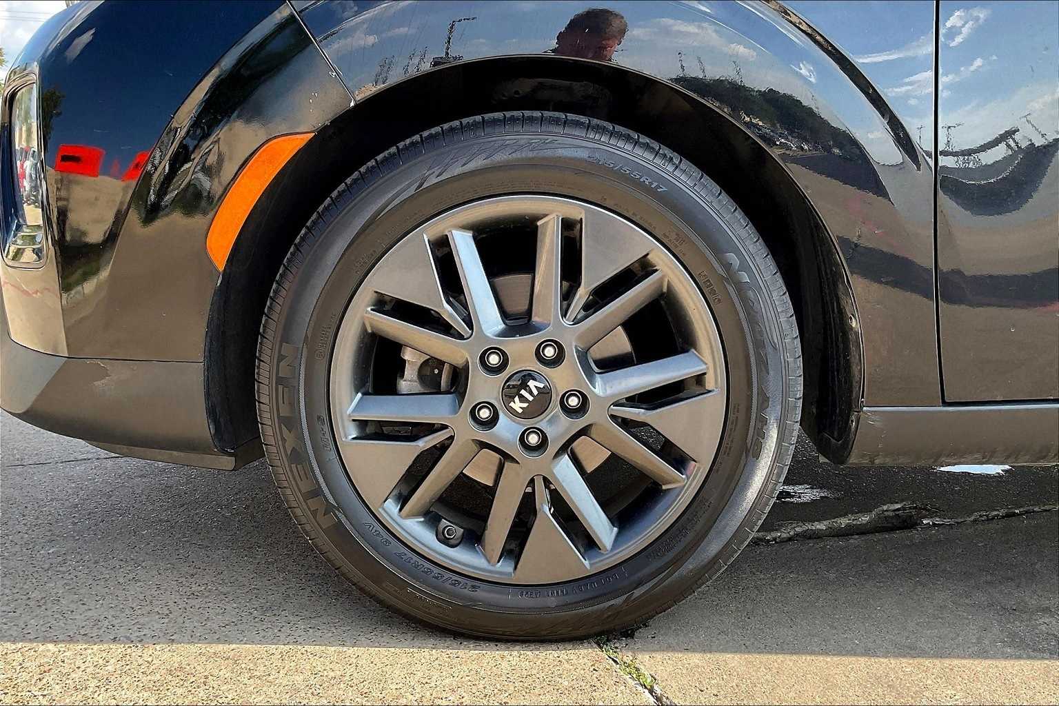 Thumbnail: 2021 Kia Soul - 8