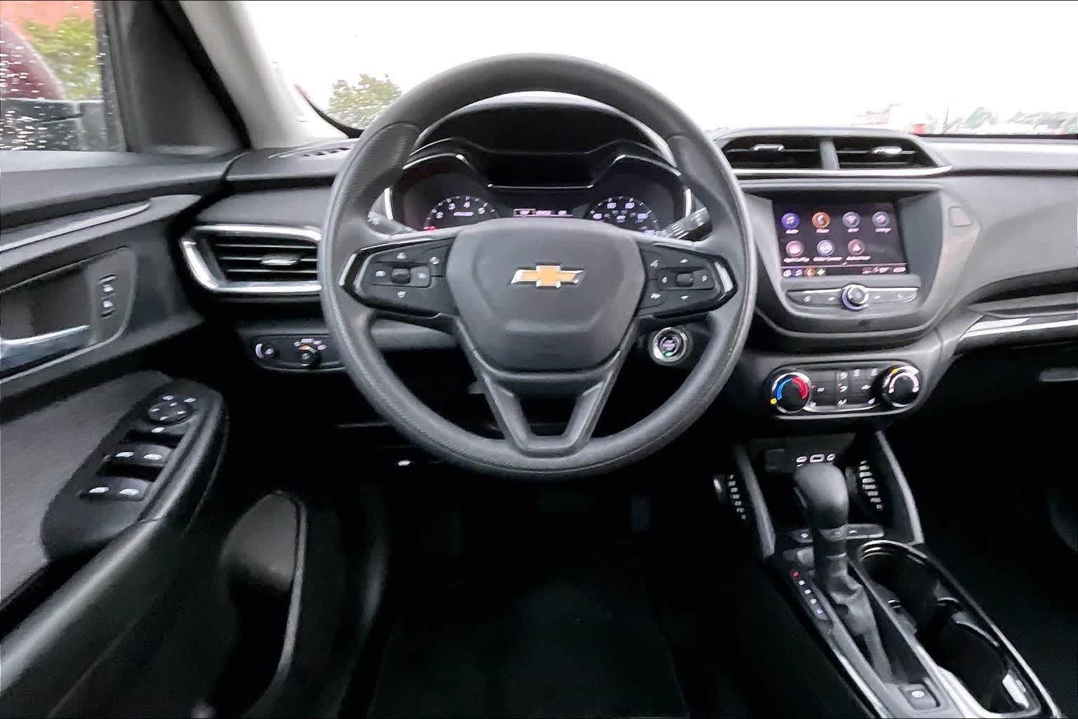 Thumbnail: 2023 Chevrolet TrailBlazer - 13