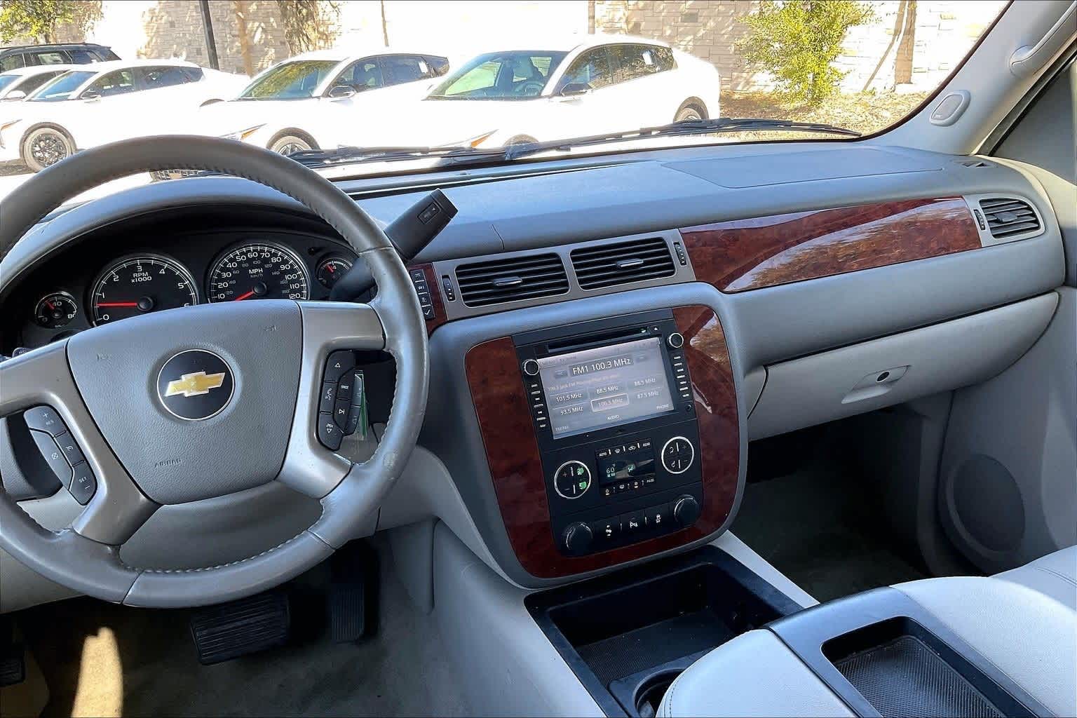 Thumbnail: 2013 Chevrolet Suburban - 15