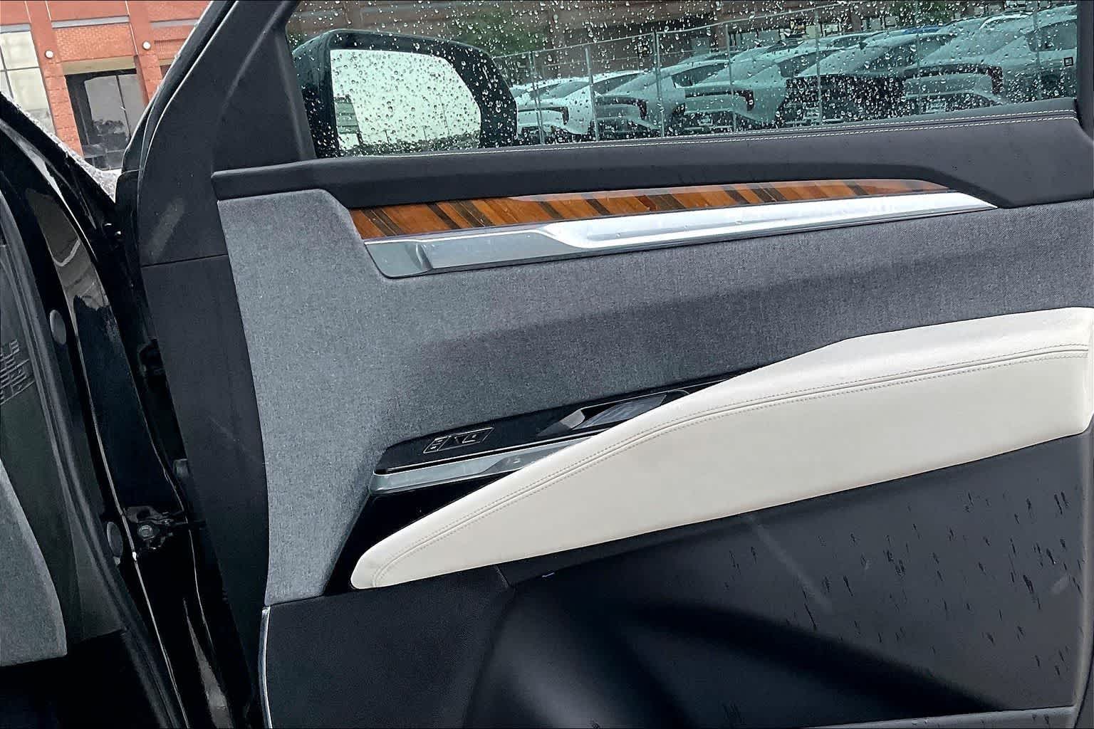 Thumbnail: 2025 Cadillac Escalade - 28