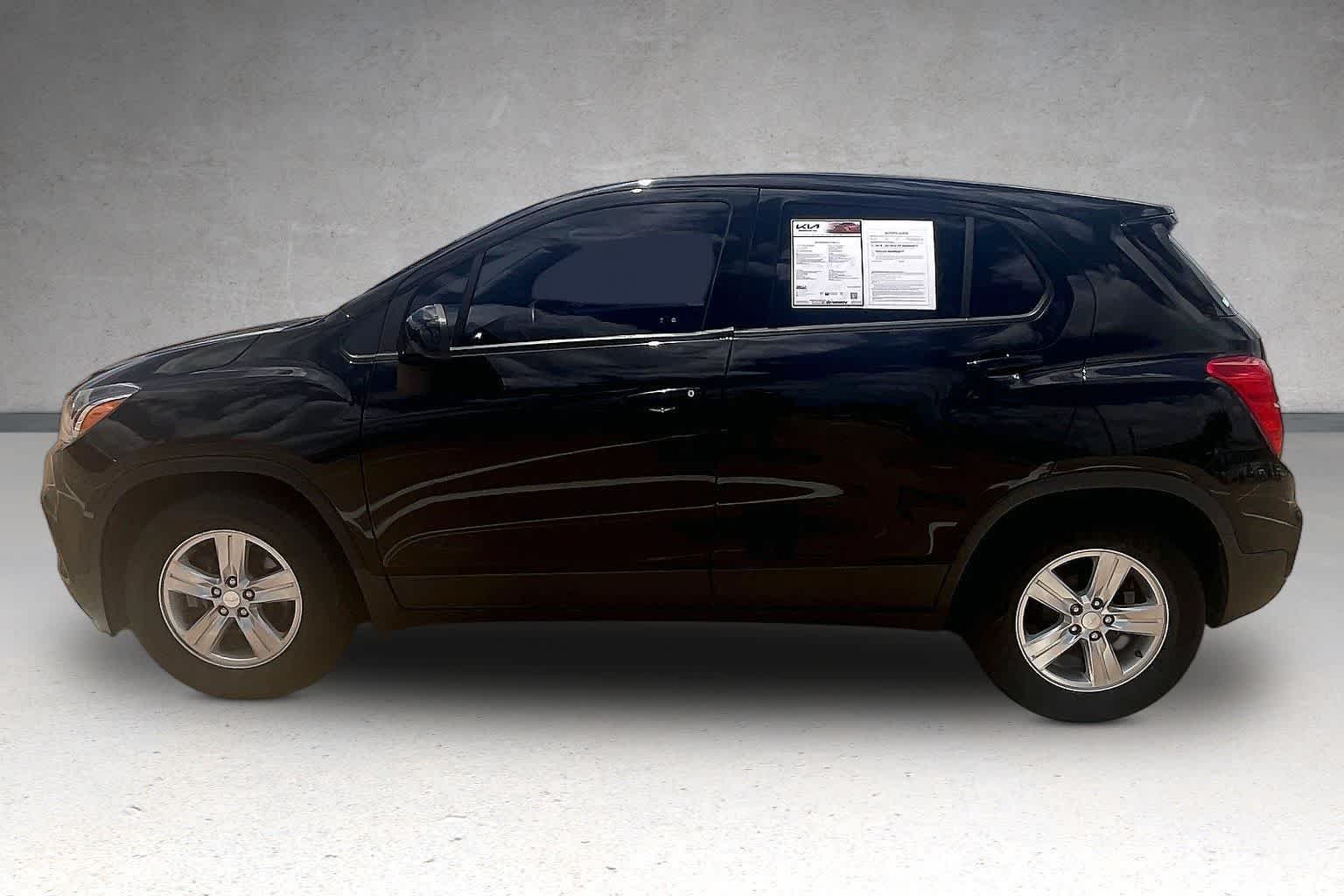 Thumbnail: 2019 Chevrolet Trax - 3