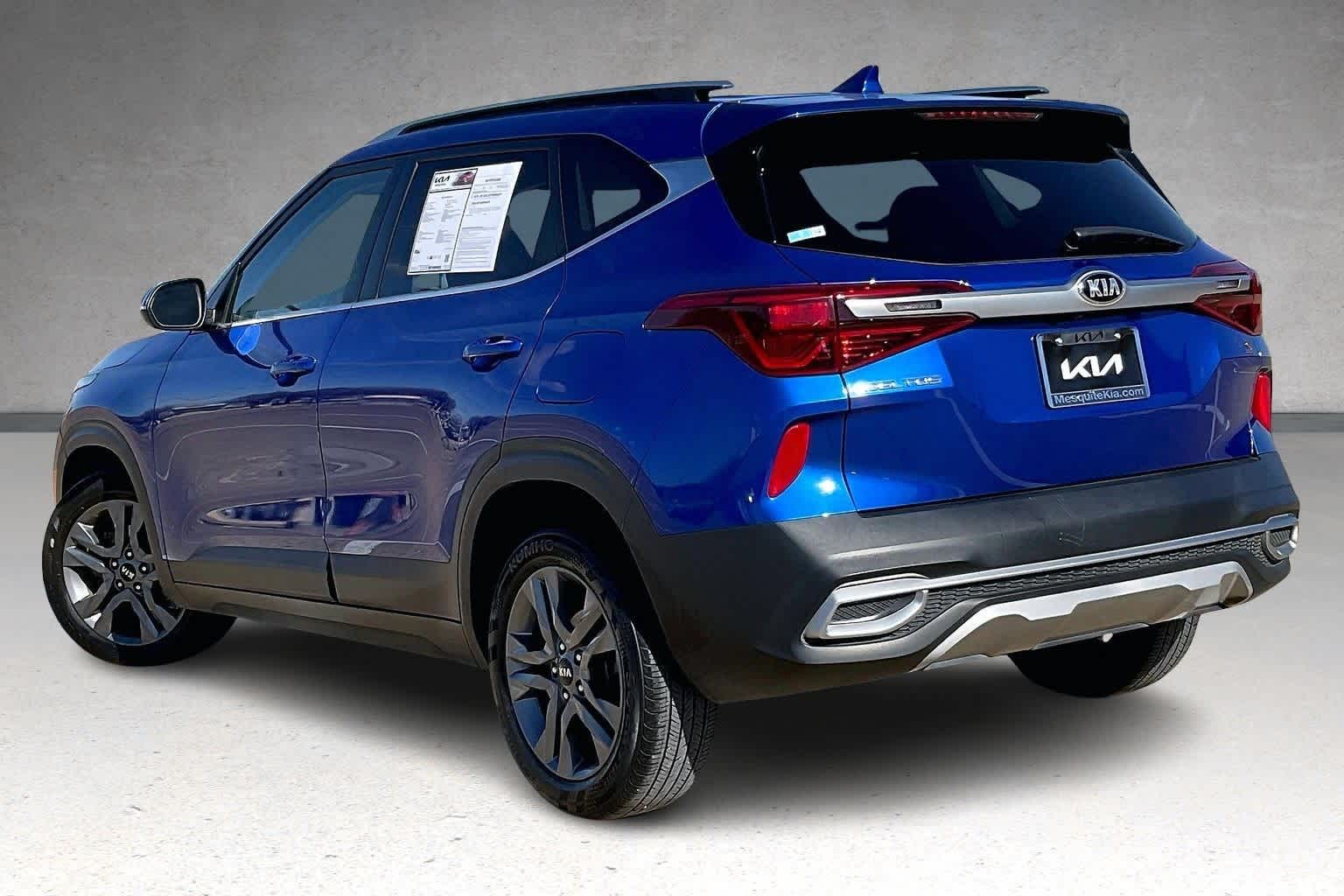 Thumbnail: 2021 Kia Seltos - 4