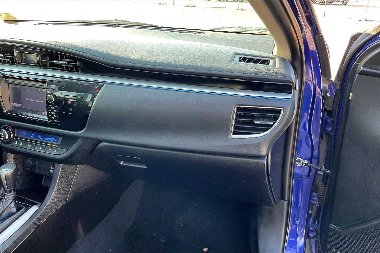 Thumbnail: 2014 Toyota Corolla - 22