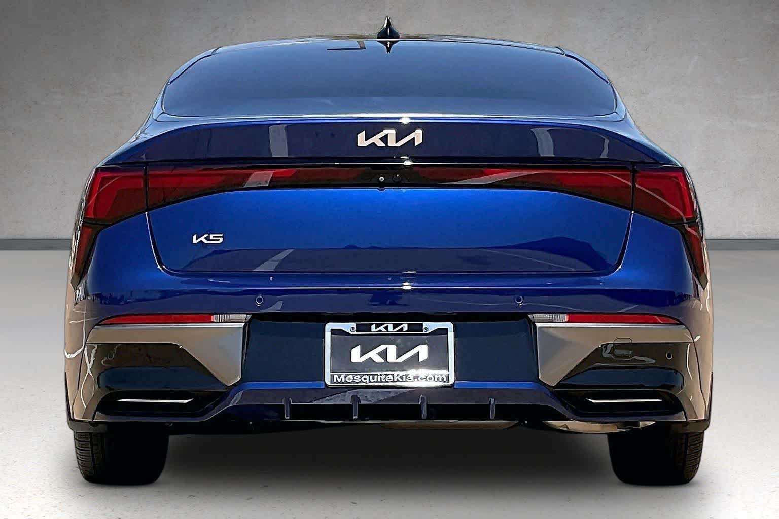 2025 Kia K5 EX - Photo 5