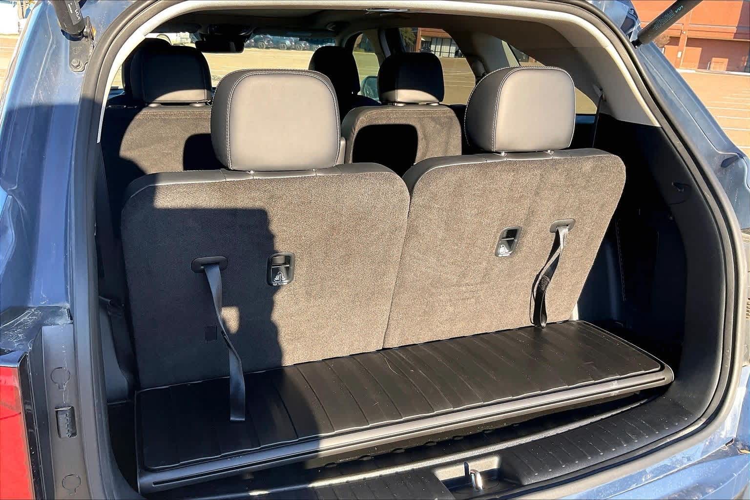 Thumbnail: 2024 Kia Sorento - 17